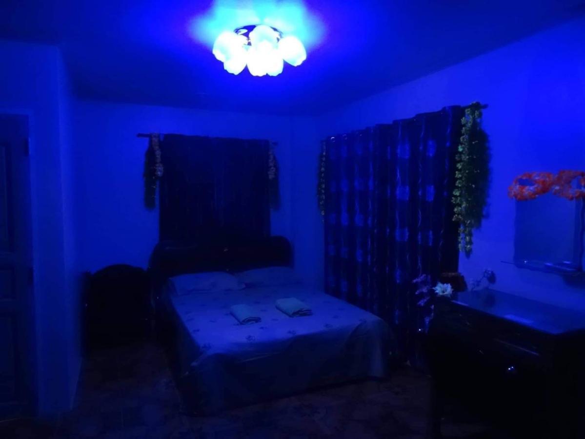 Julz Tropical Apartments Olongapo Buitenkant foto