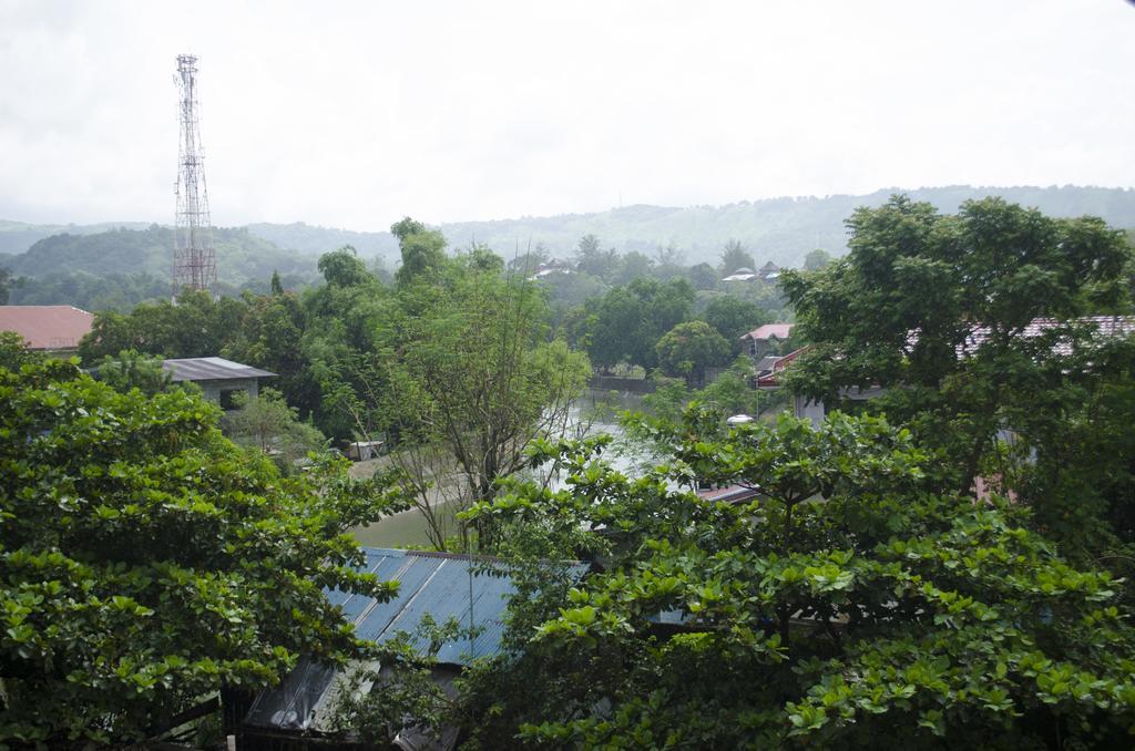 Julz Tropical Apartments Olongapo Buitenkant foto