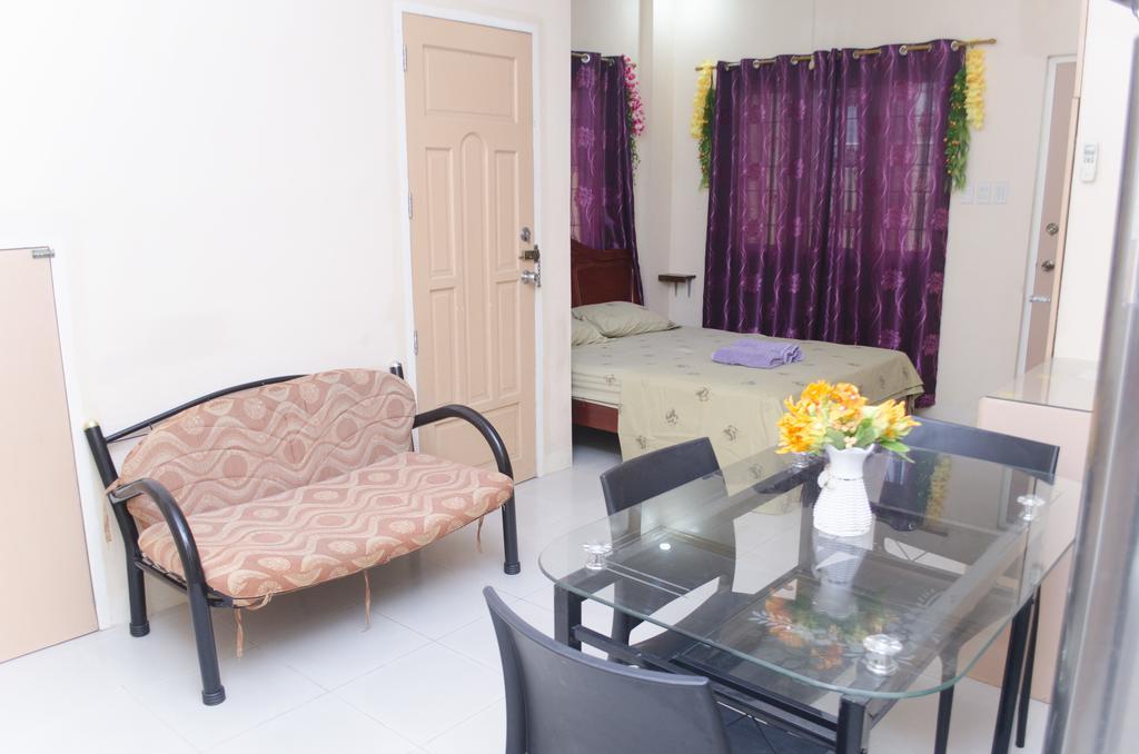 Julz Tropical Apartments Olongapo Buitenkant foto